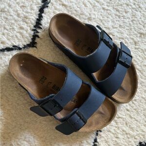 Birkenstock Arizona Birko-Flor Two-Strap Leather Size 7